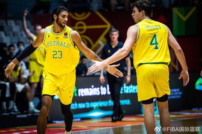 小组赛收官,澳大利亚队成功晋级 小组赛收官,澳大利亚队成功晋级