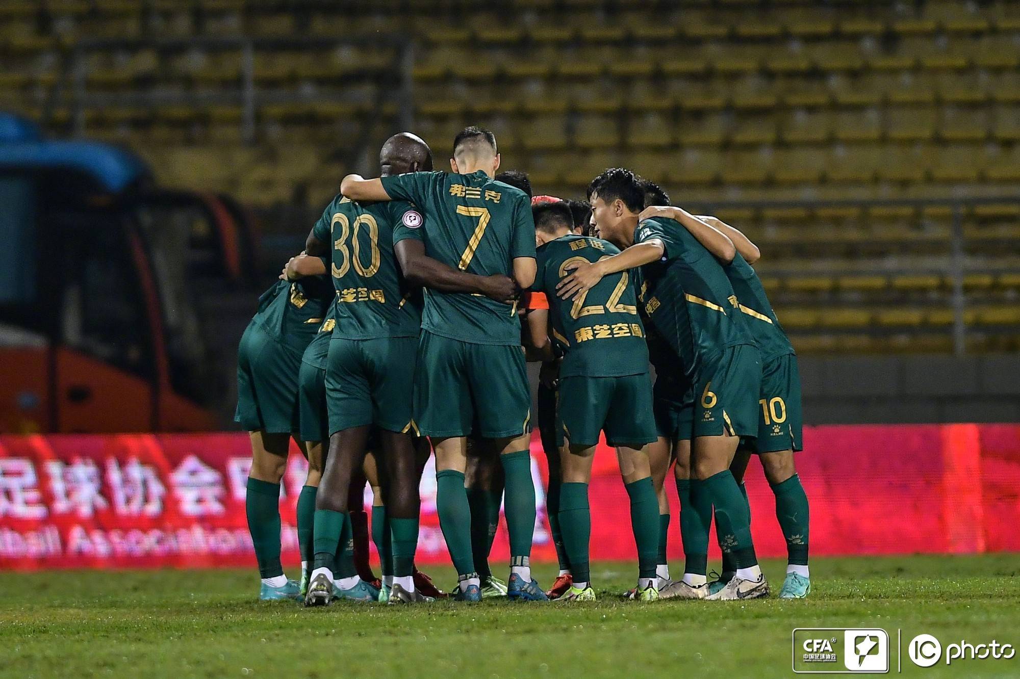 上海客场击败浙江,延续胜利 上海客场击败浙江,延续胜利